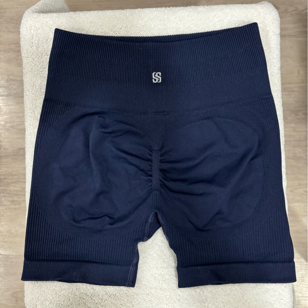 Navy Blue Yoga Ribbed Scrunch Booty Athletic Shorts S